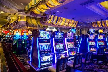 slot idr sportsbook and live casino game interface showing football markets and live dealer tables